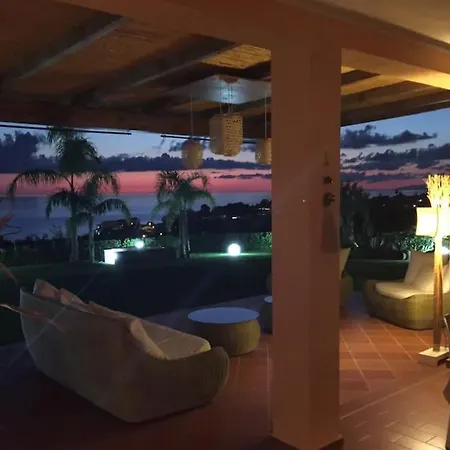 Un'oasi Di Relax Con Giardino Sul Mare! Cirella